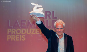 Thomas Kufus mit dem Carl Laemmle Produzentenpreis 2023
