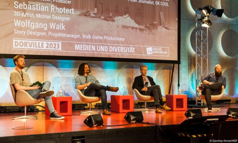 Moderator Dom Schott, Yaar Harell, Wolfgang Walk und Sebastian Rhotert (v.l.n.r.)
