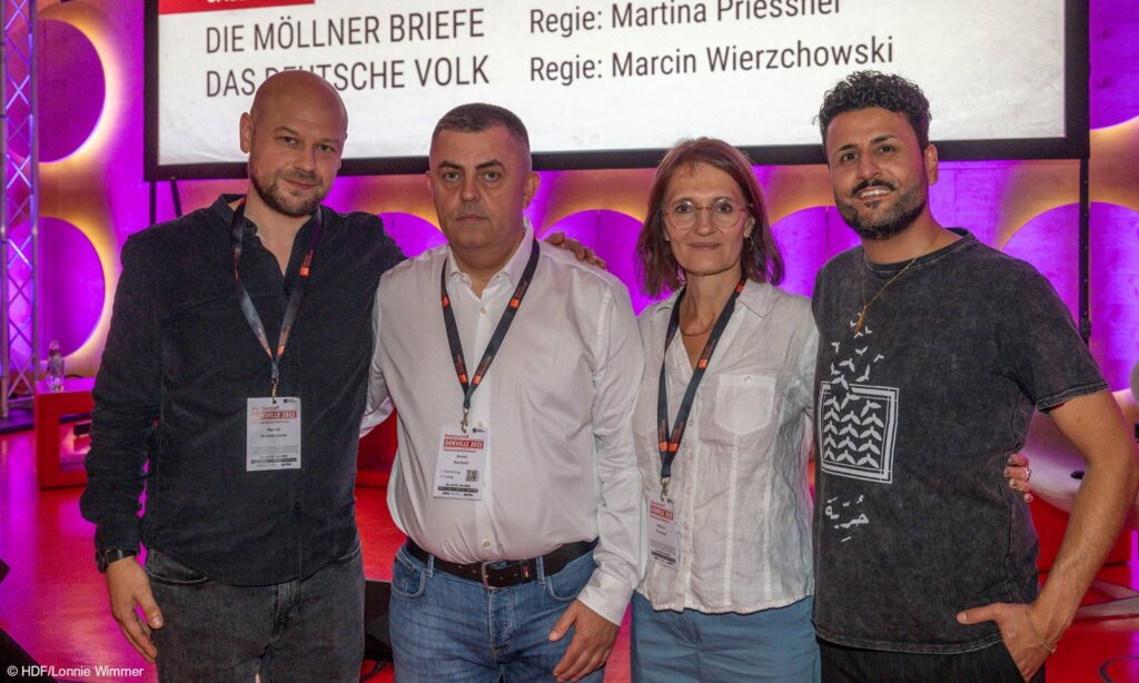 Marcin Wierzchowski (Regisseur DAS DEUTSCHE VOLK), Armin Kurtović (Aktivist, Protagonist DAS DEUTSCHE VOLK), Martina Priessner (Regisseurin DIE MÖLLNER BRIEFE) und Ibrahim Arslan (Aktivist, Protagonist DIE MÖLLNER BRIEFE)